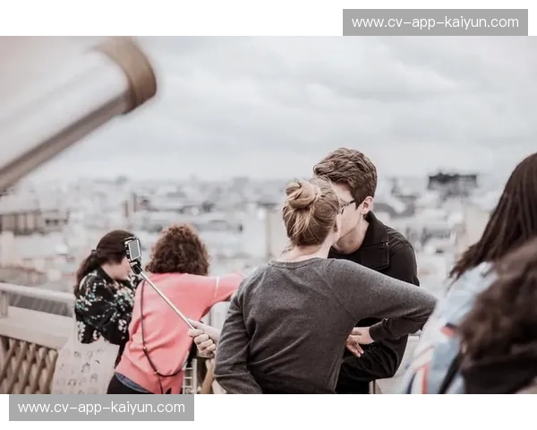 巴黎vs巴斯蒂亚：光影交织的法兰西情书，一场跨越时空的浪漫邂逅